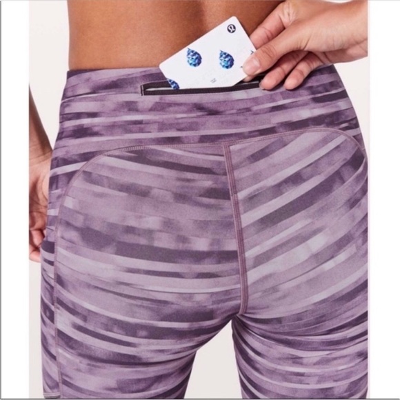 Lululemon Speed Up Purple Striped Crop Leggings Size 6 - Picture 4 of 11